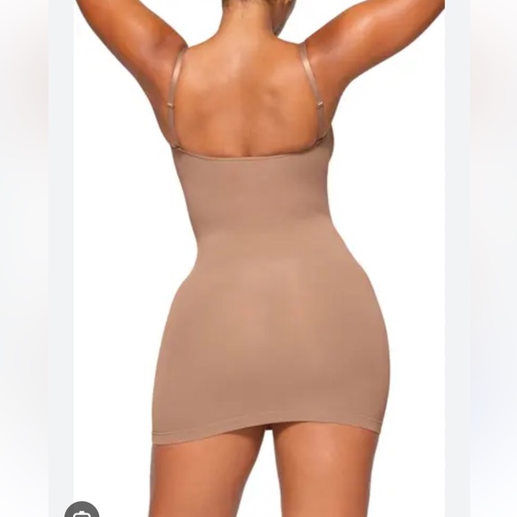 SKIMS NWOT Seamless Sculpt Dress - Sienna - Picture 2 of 4